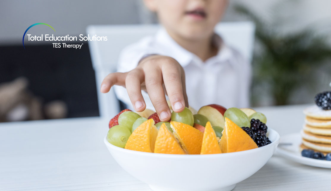Helping picky eaters with Sequential Oral Sensory Approach blog banner image